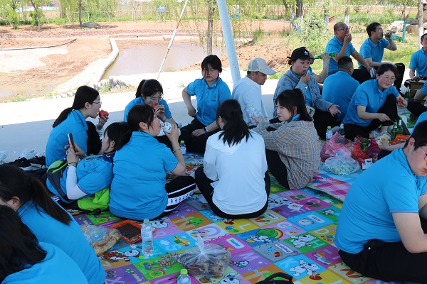 Holy Shield pals held a picnic