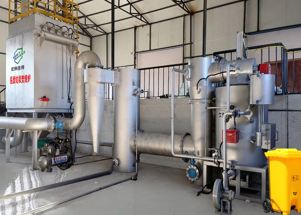Horizontal medical waste incinerator